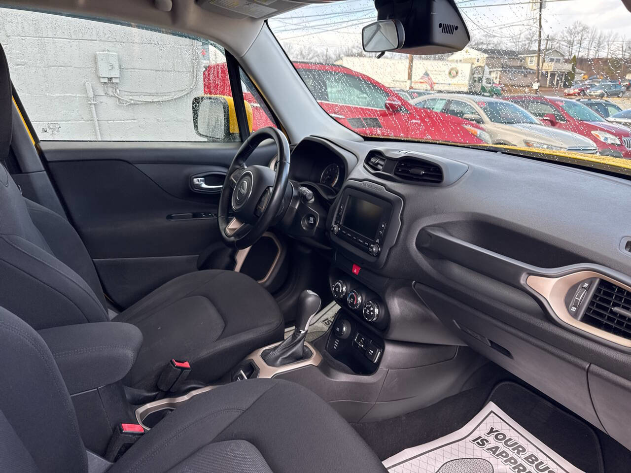 Used 2017 Jeep Renegade Latitude image 25