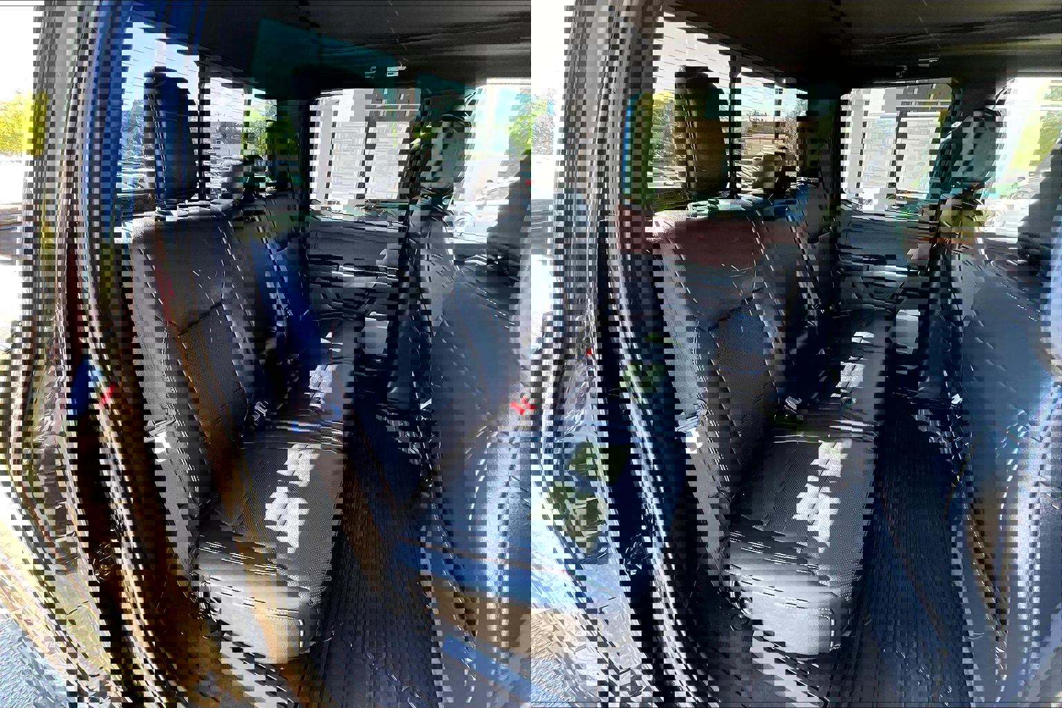 Used 2023 Ford F150 Lariat w/ Equipment Group 502A High image 29