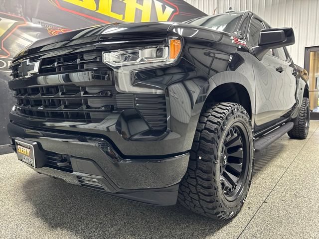 Used 2023 Chevrolet Silverado 1500 RST w/ All Star Edition Plus AWD/4WD image 2