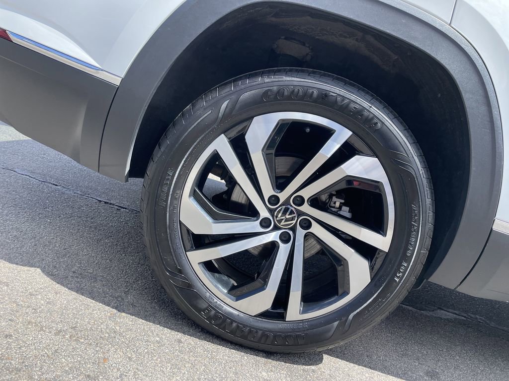Used 2022 Volkswagen Atlas SEL AWD/4WD image 12