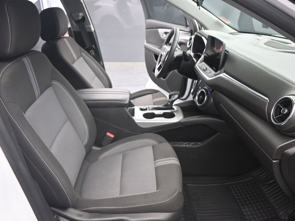 Used 2025 Chevrolet Blazer LT image 24