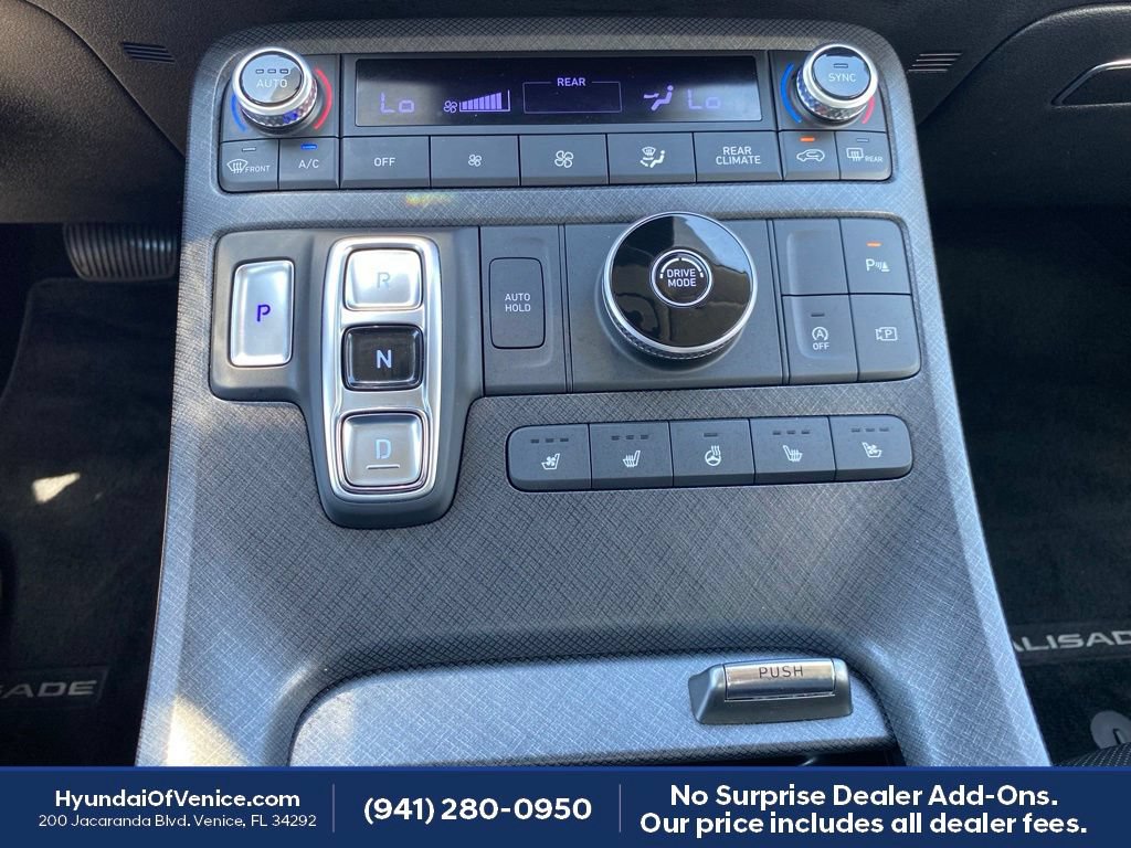 Certified 2024 Hyundai Palisade Limited FWD image 17