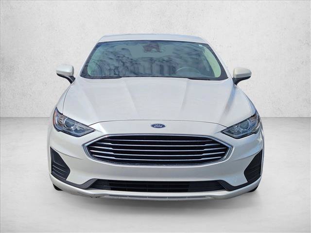 Used 2019 Ford Fusion SE FWD image 2