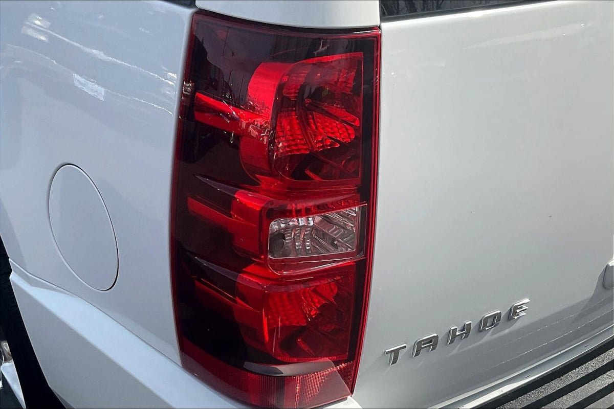Used 2011 Chevrolet Tahoe LTZ AWD/4WD image 21