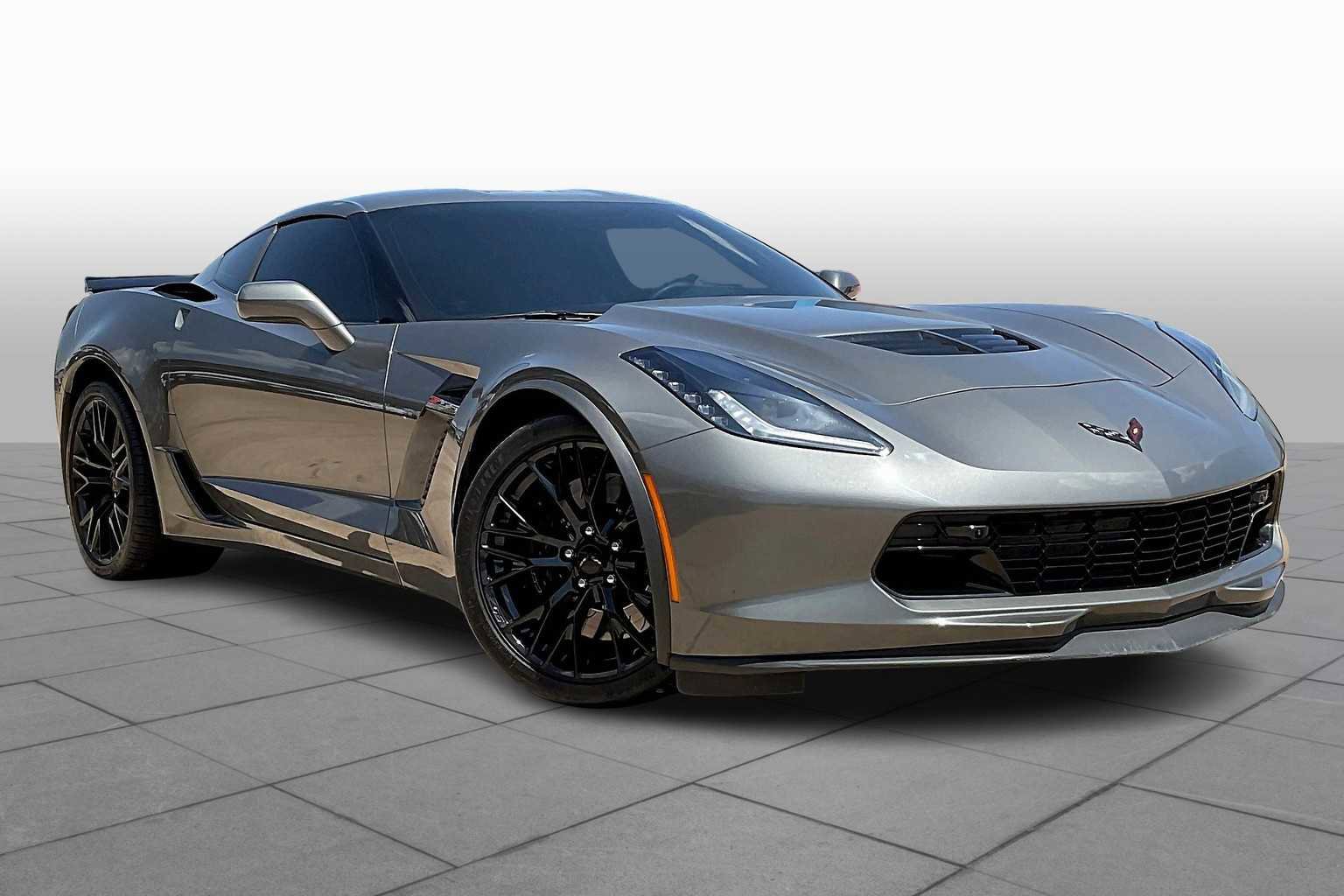 Used 2016 Chevrolet Corvette Z06 w/ 3LZ Preferred Equipment Group image 3