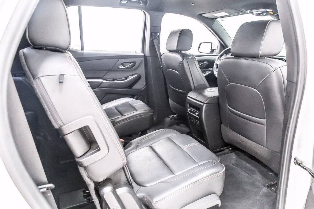 Used 2022 Chevrolet Traverse RS FWD image 33