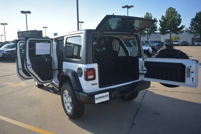 Used 2022 Jeep Wrangler Unlimited Sport AWD/4WD image 16