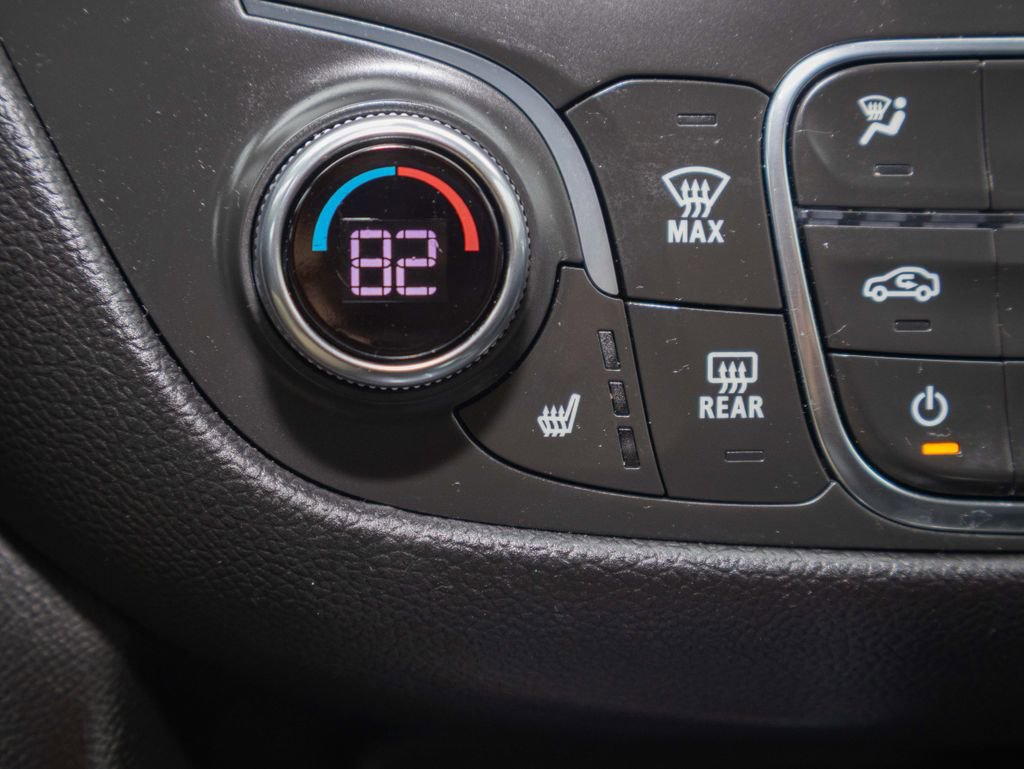 Used 2022 Chevrolet Equinox LT image 23