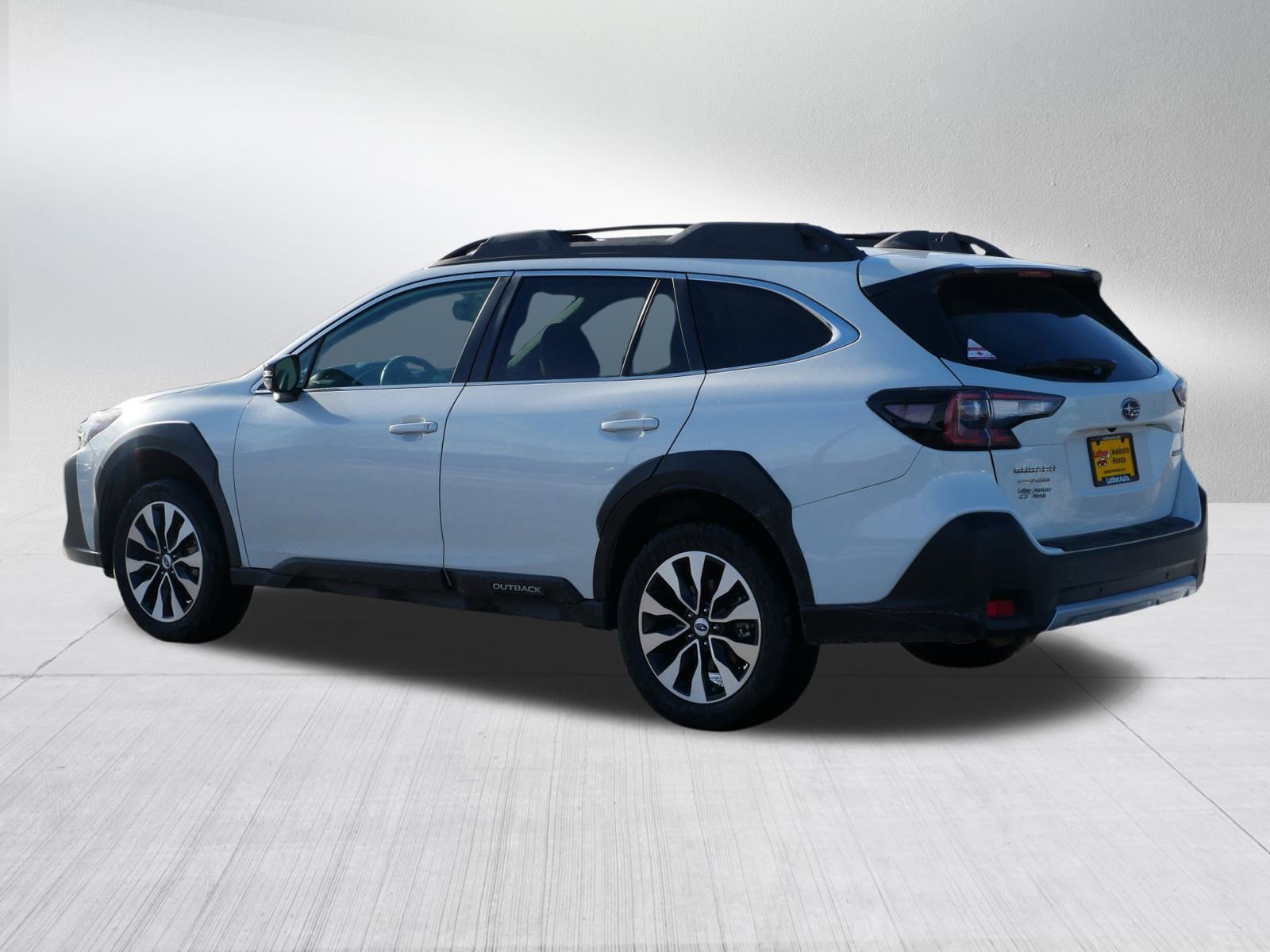 Used 2024 Subaru Outback Limited image 5