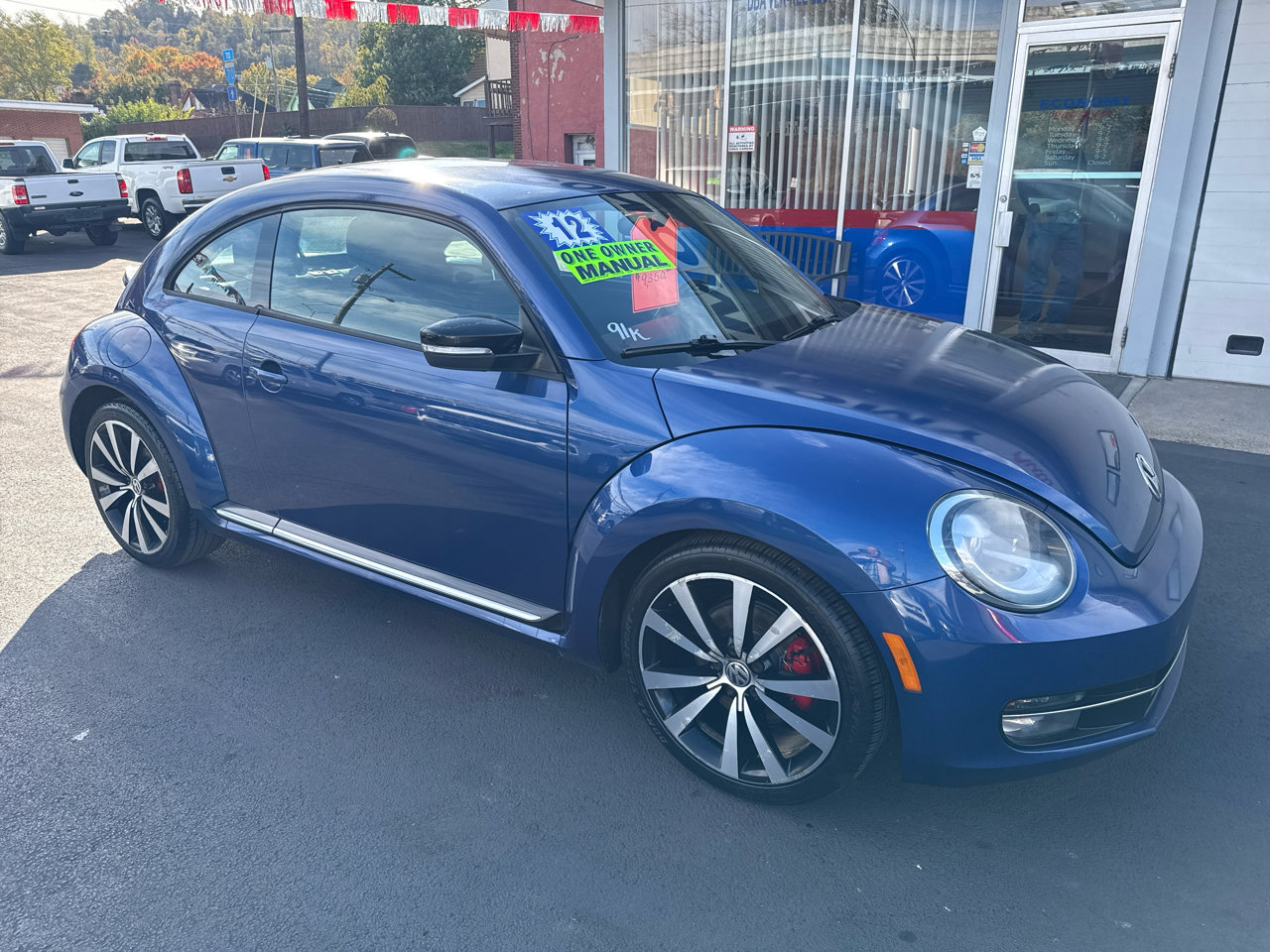 Used 2012 Volkswagen Beetle 2.0T image 1