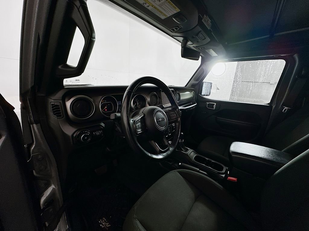 Used 2022 Jeep Wrangler Unlimited Sport image 9