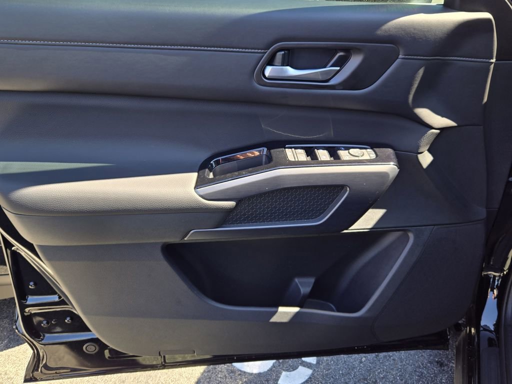 New 2026 Nissan Pathfinder SL w/ SL Premium Package image 19