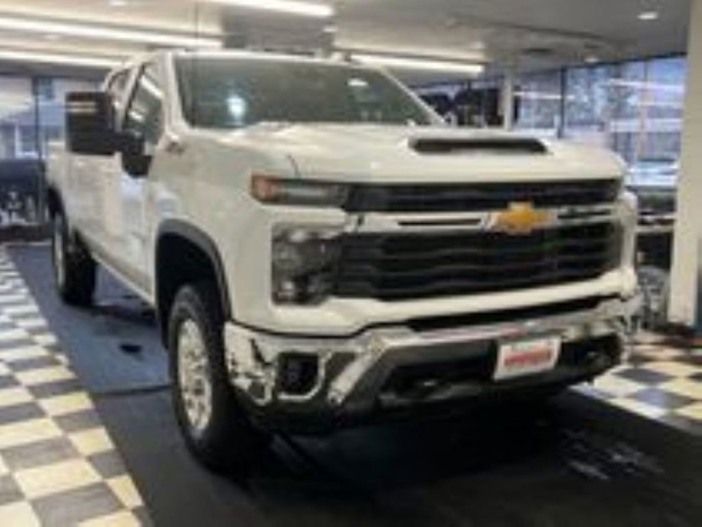 Used 2024 Chevrolet Silverado 2500 LT AWD/4WD image 1