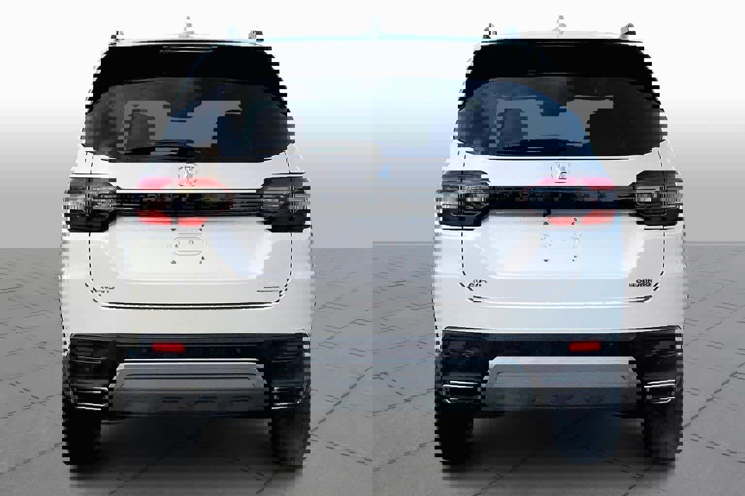 Used 2023 Honda Pilot Touring image 5