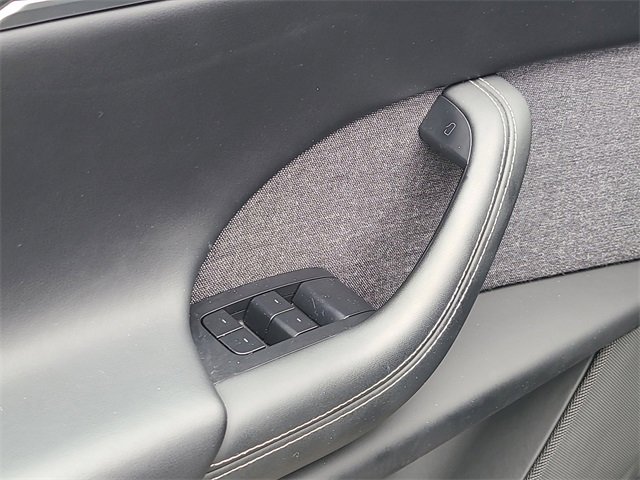 Used 2022 Tesla Model X Plaid image 21