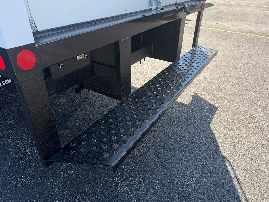 New 2027 Ford E-450 and Econoline 450 Super Duty w/ Power Equipment Group image 28