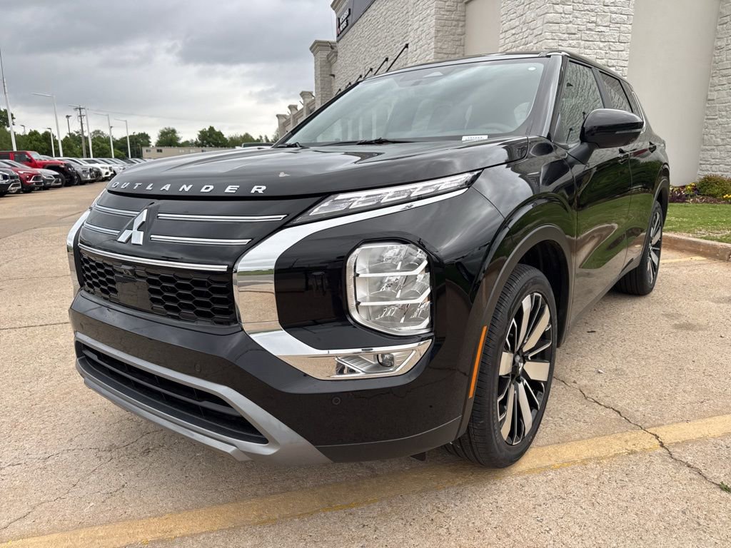 New 2026 Mitsubishi Outlander SE AWD/4WD image 3
