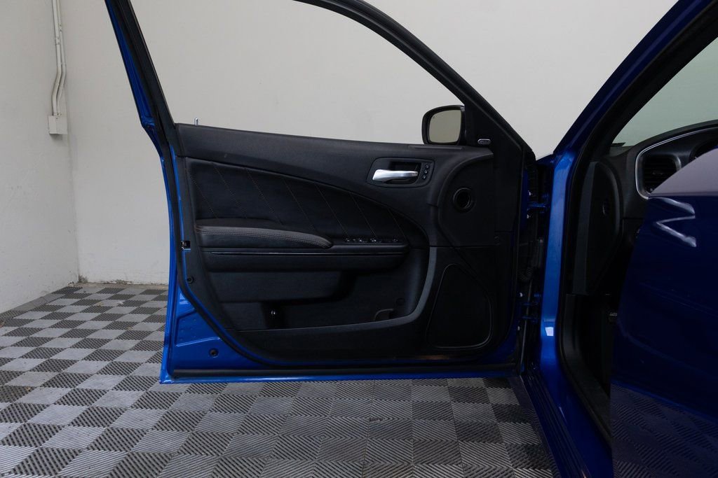 Used 2018 Dodge Charger R/T image 15