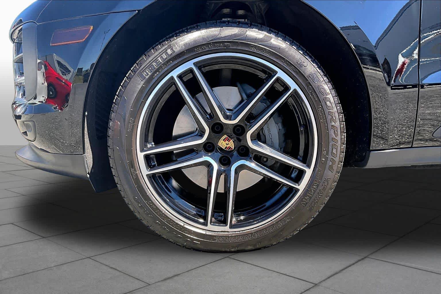 Used 2021 Porsche Macan S AWD/4WD image 11