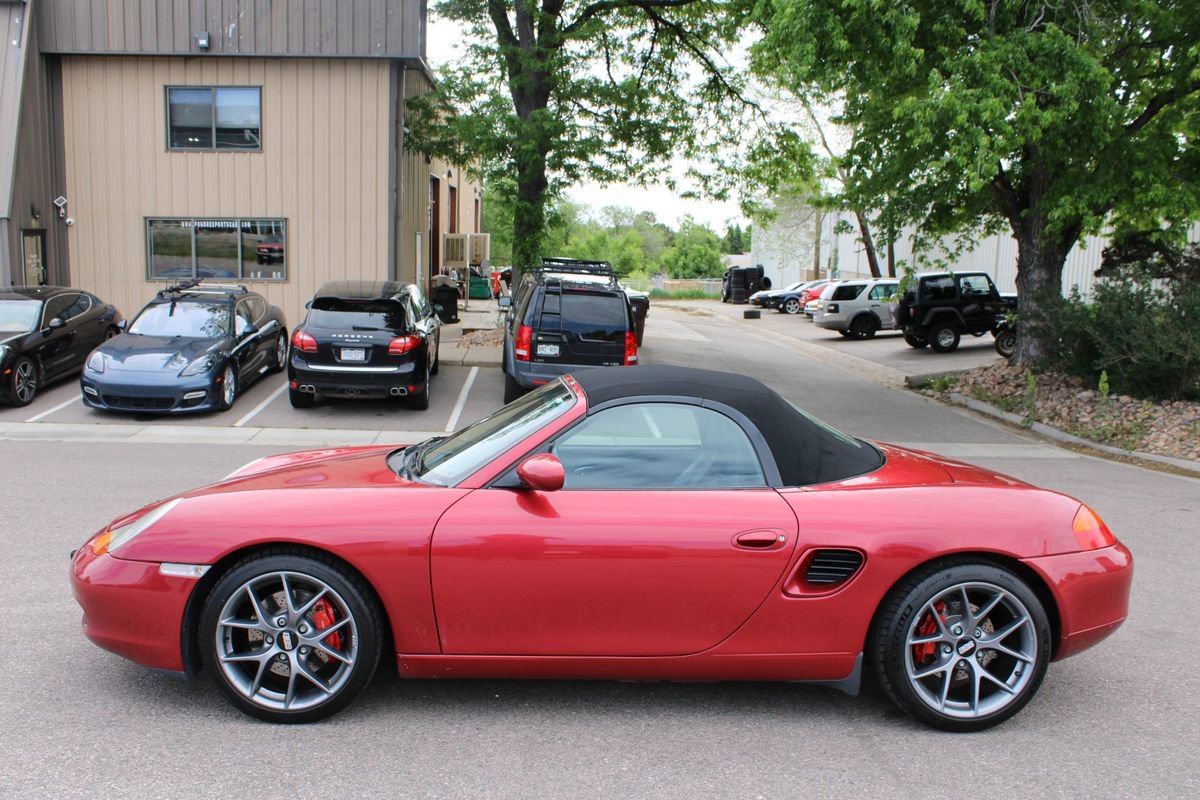 Used 2001 Porsche Boxster S RWD image 2