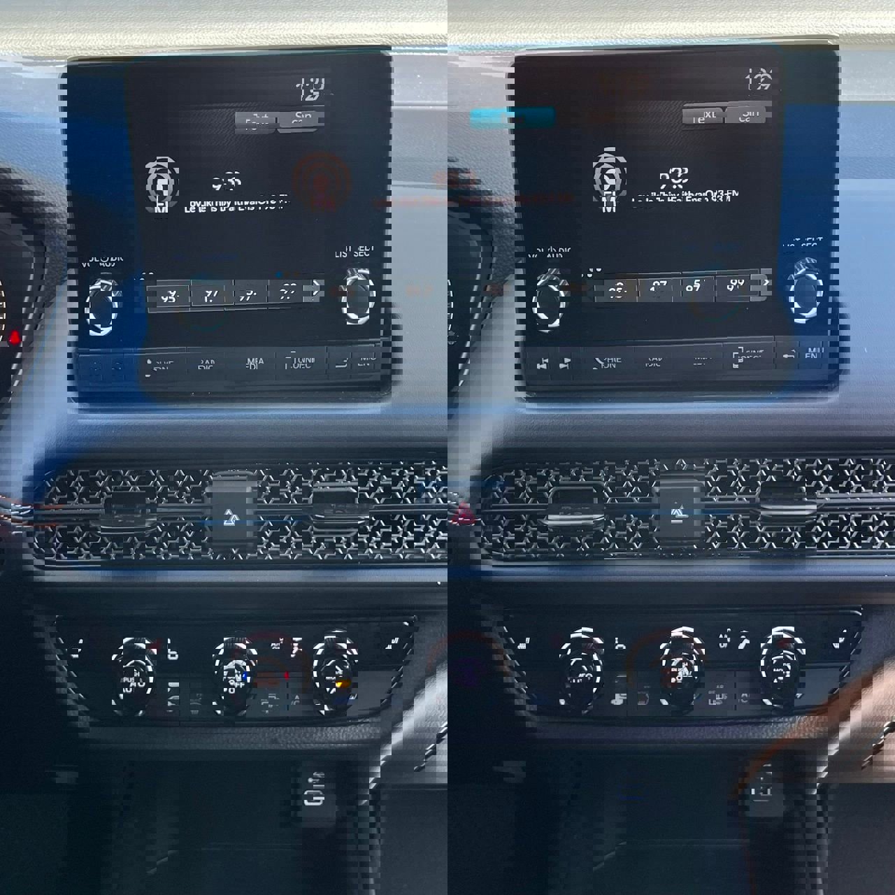 Used 2025 Honda HR-V Sport image 17