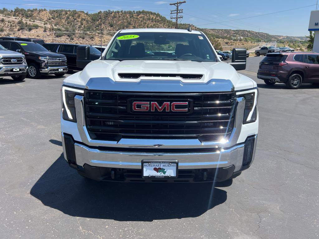 New 2025 GMC Sierra 2500 Pro image 2