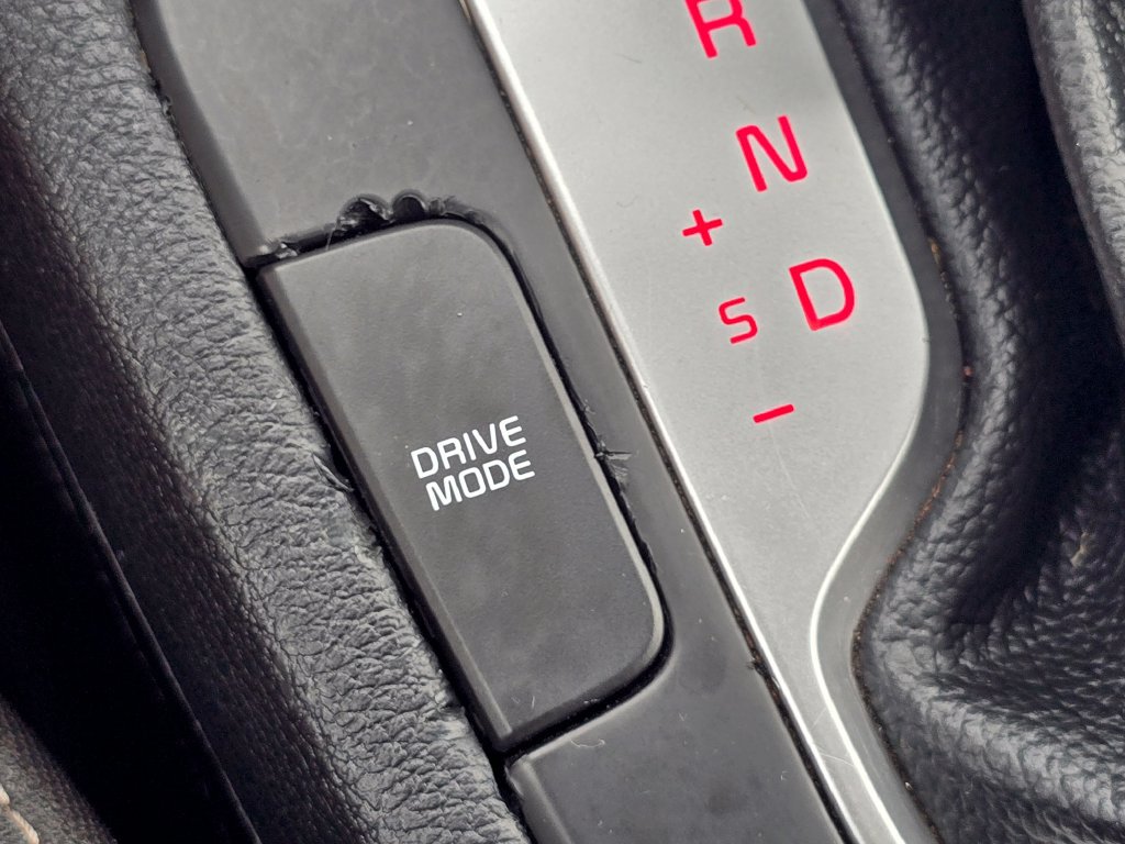 Used 2024 Kia Forte LXS w/ LXS Technology Package FWD image 6