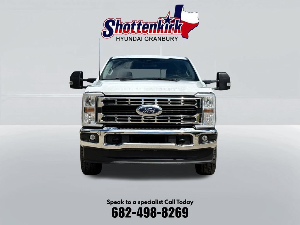 Used 2026 Ford F250 XLT AWD/4WD image 2