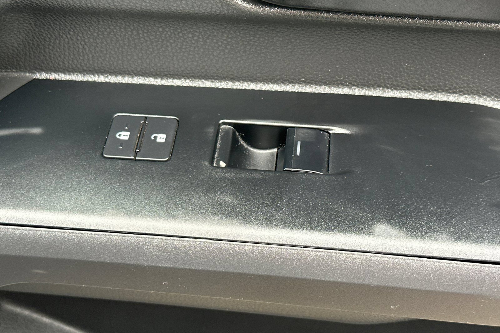 Certified 2025 Toyota Tacoma SR5 RWD image 22
