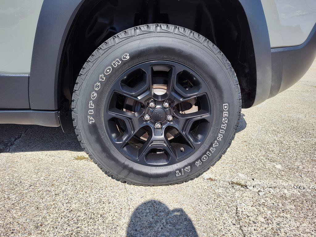 Used 2022 Jeep Cherokee Latitude w/ Trailer Tow Group AWD/4WD image 10