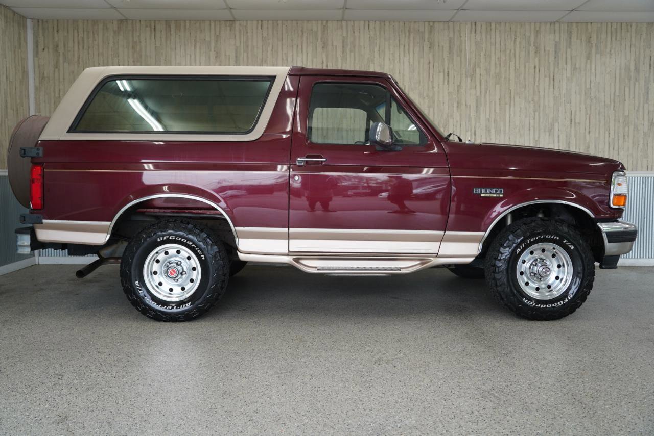 Used 1996 Ford Bronco Eddie Bauer AWD/4WD image 6