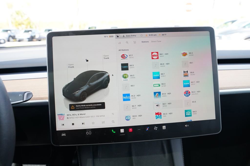 Used 2024 Tesla Model Y Long Range AWD/4WD image 31