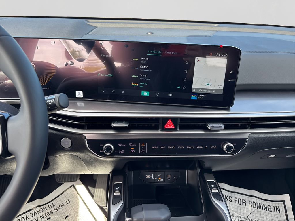 New 2025 Kia Sorento S image 10