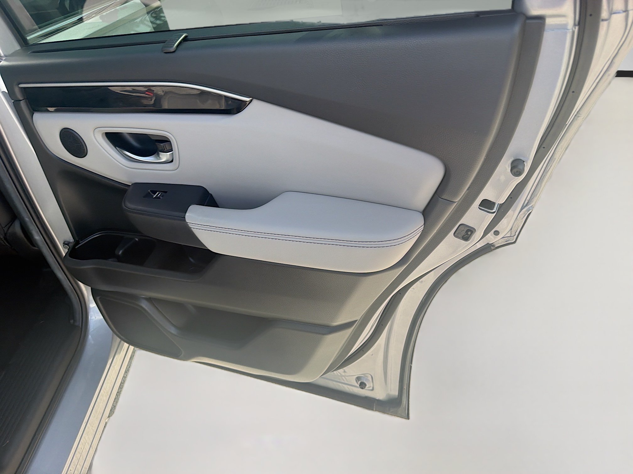 Certified 2025 Honda Pilot EX-L image 30