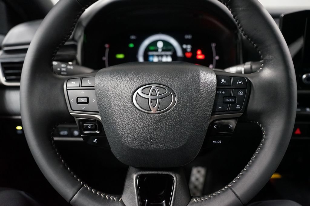 Certified 2025 Toyota Camry SE image 12