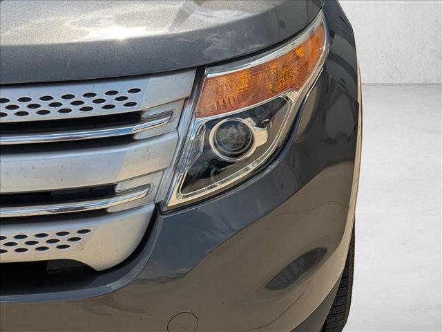 Used 2015 Ford Explorer XLT w/ Equipment Group 202A image 9