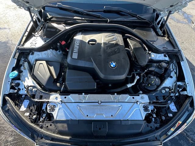 Used 2025 BMW 330i Sedan w/ Premium Package image 31
