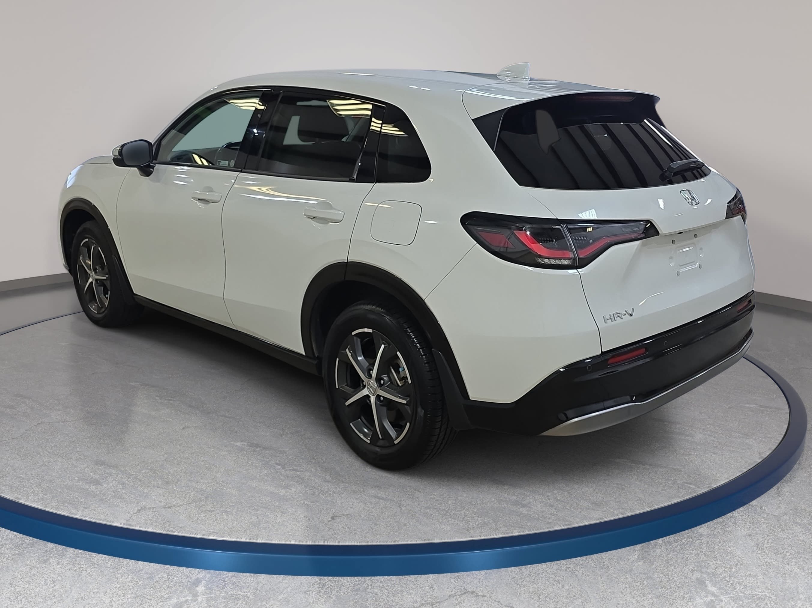 Certified 2024 Honda HR-V EX-L image 8