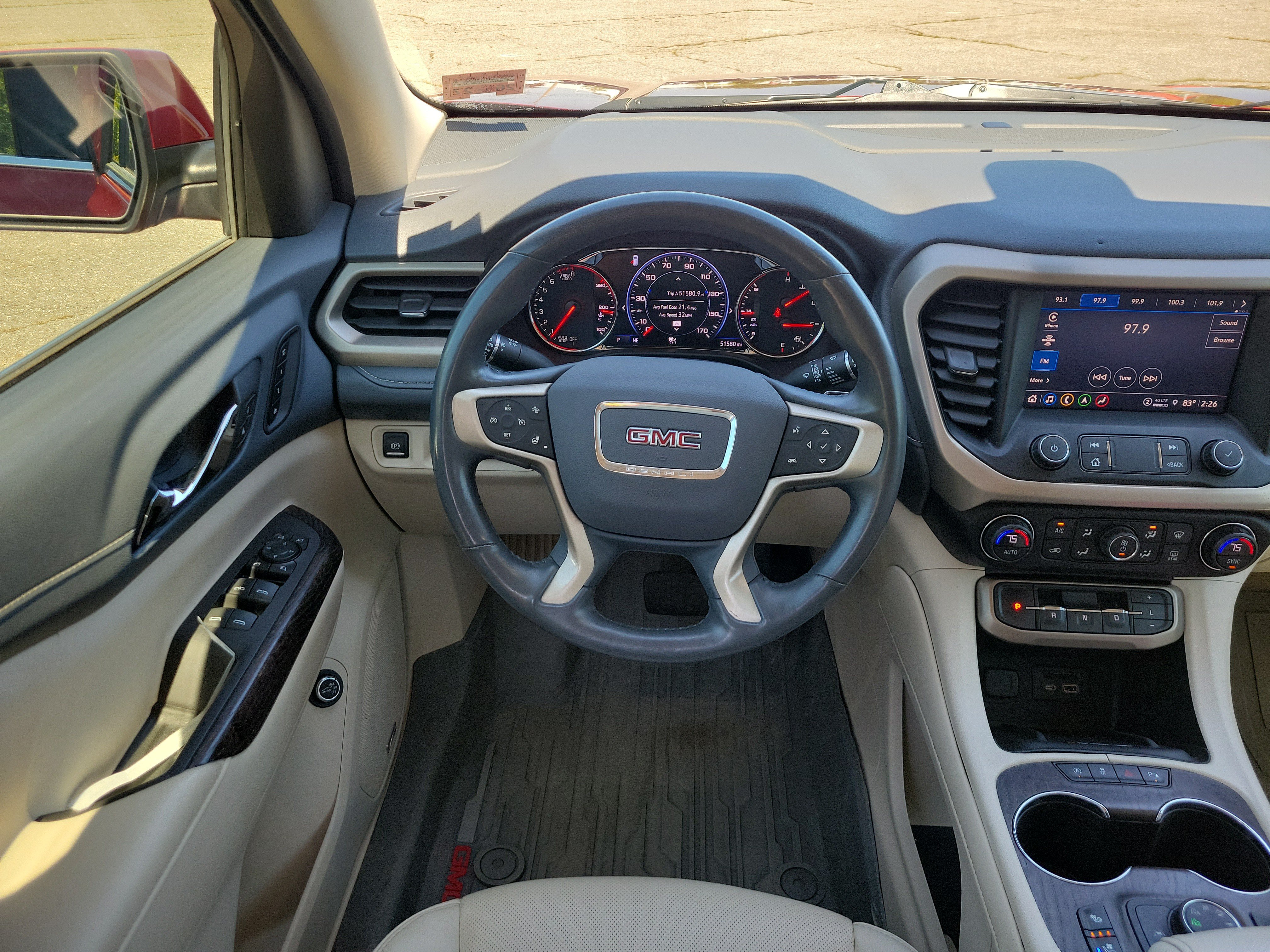 Used 2022 GMC Acadia Denali w/ Denali Ultimate Package AWD/4WD image 20