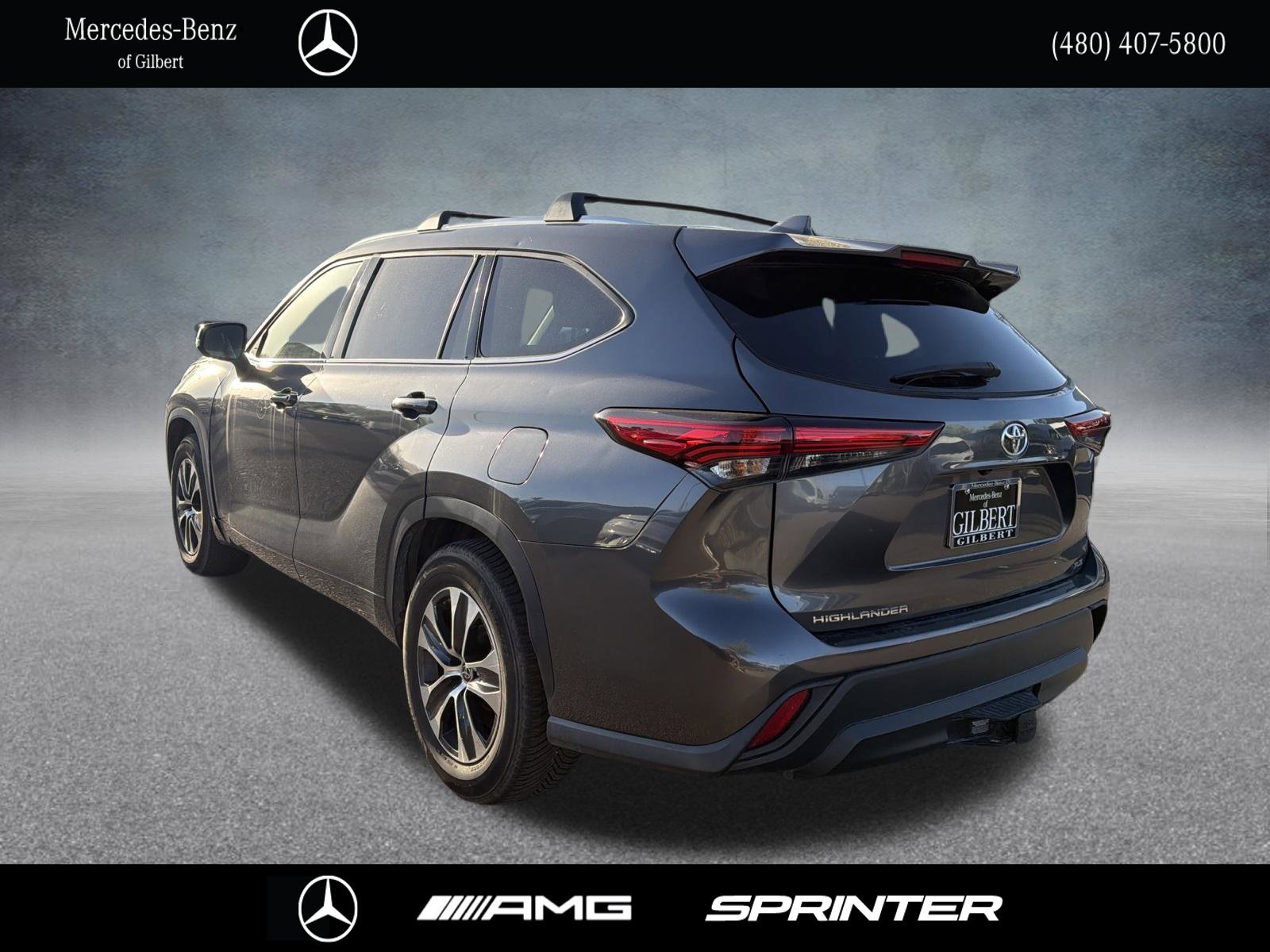 Used 2020 Toyota Highlander XLE FWD image 4