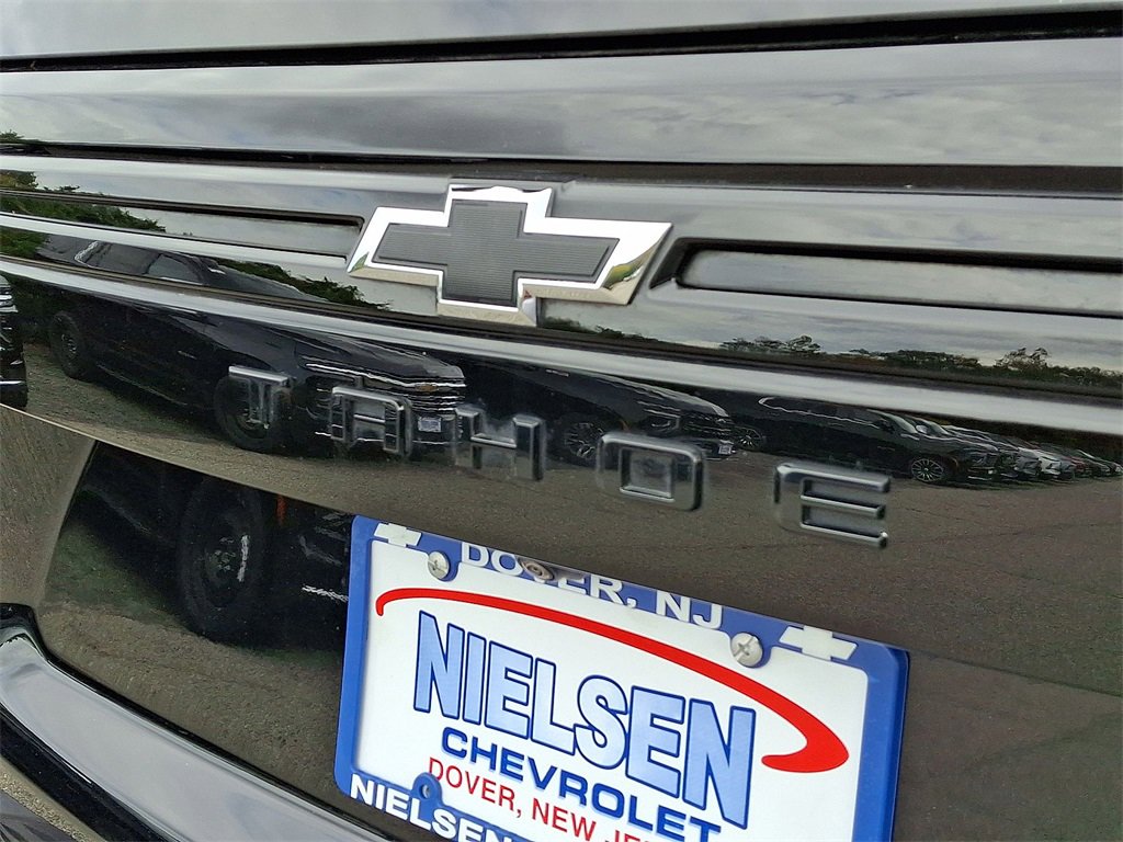 Certified 2024 Chevrolet Tahoe Z71 w/ Luxury Package image 24