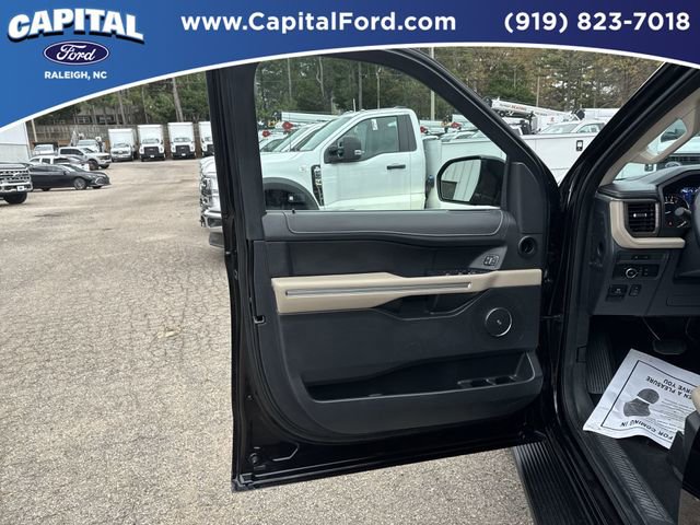 Certified 2024 Ford Expedition Limited image 19