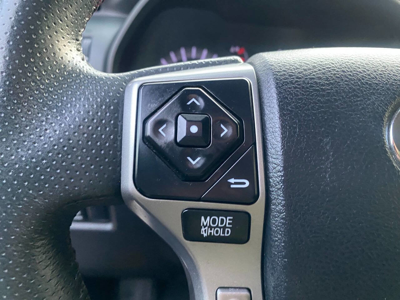 Used 2017 Toyota 4Runner SR5 Premium image 21