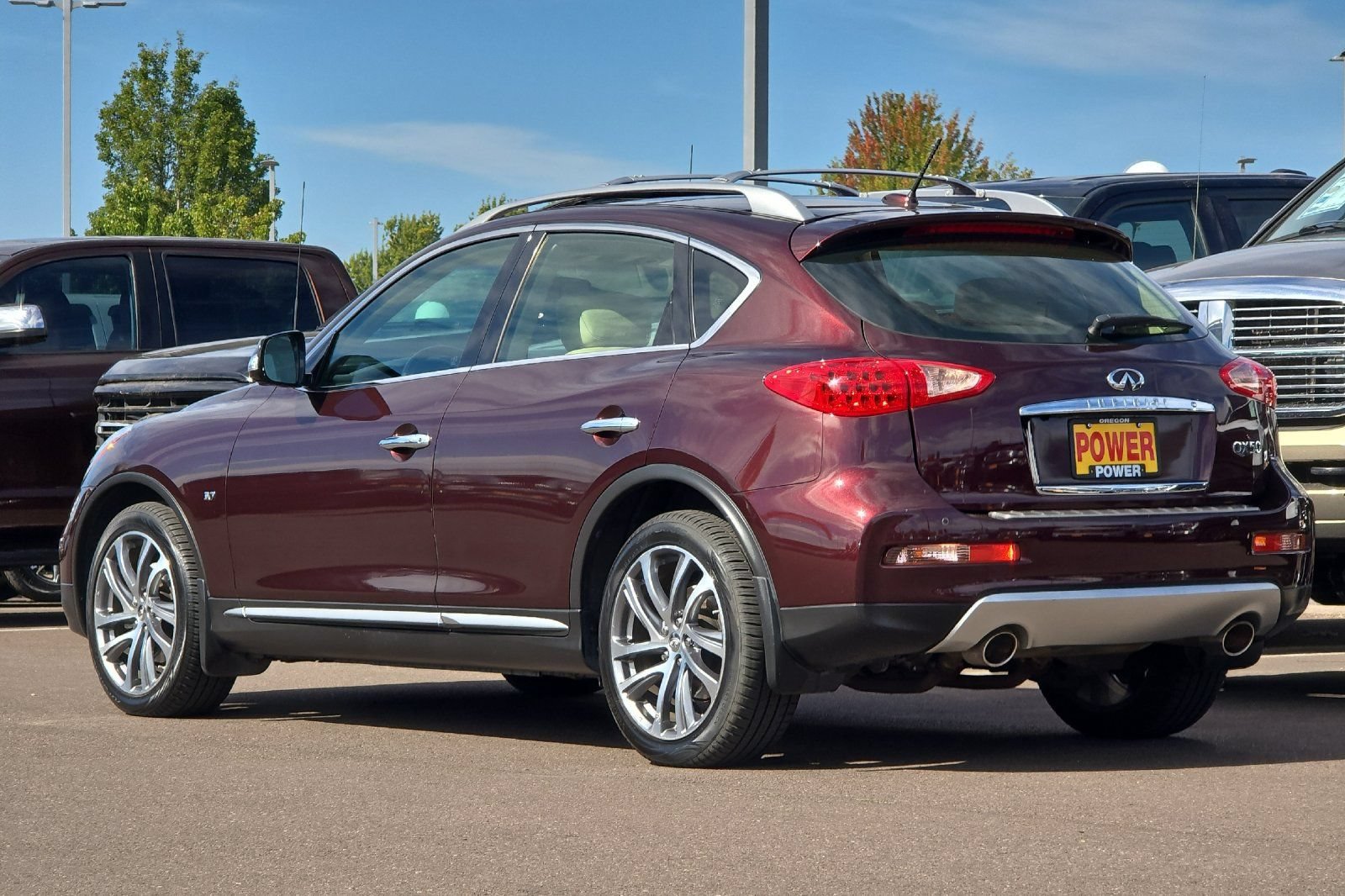 Used 2017 INFINITI QX50 AWD w/ Premium Plus Package image 6