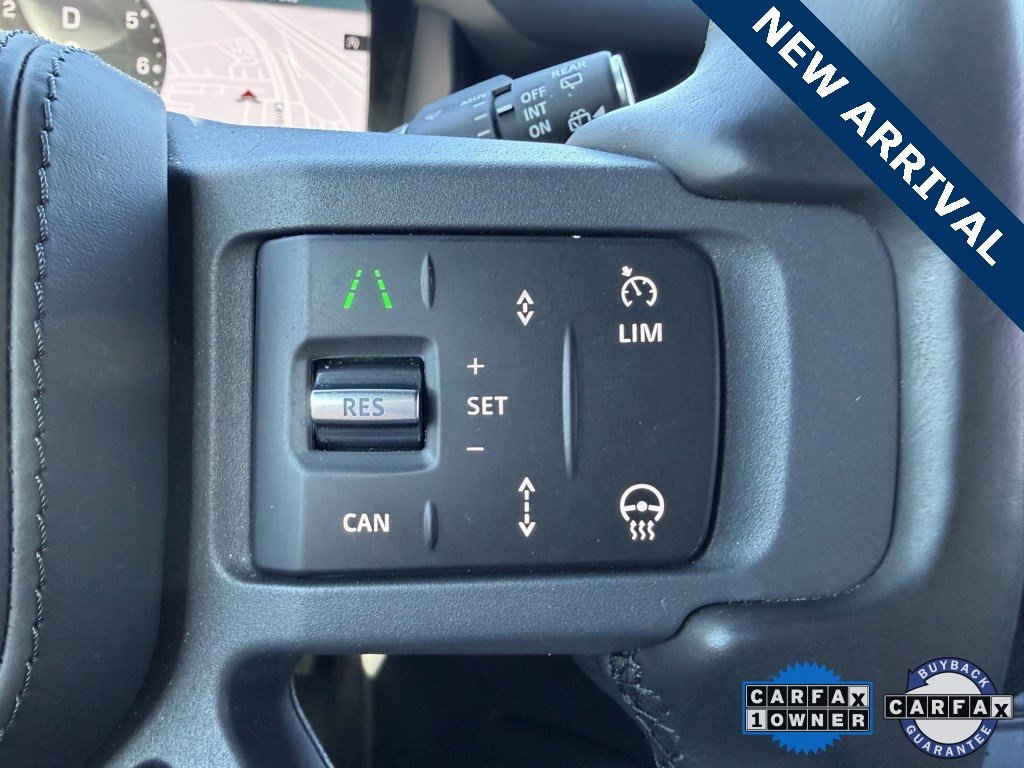 Used 2024 Land Rover Defender 110 X-Dynamic SE image 9