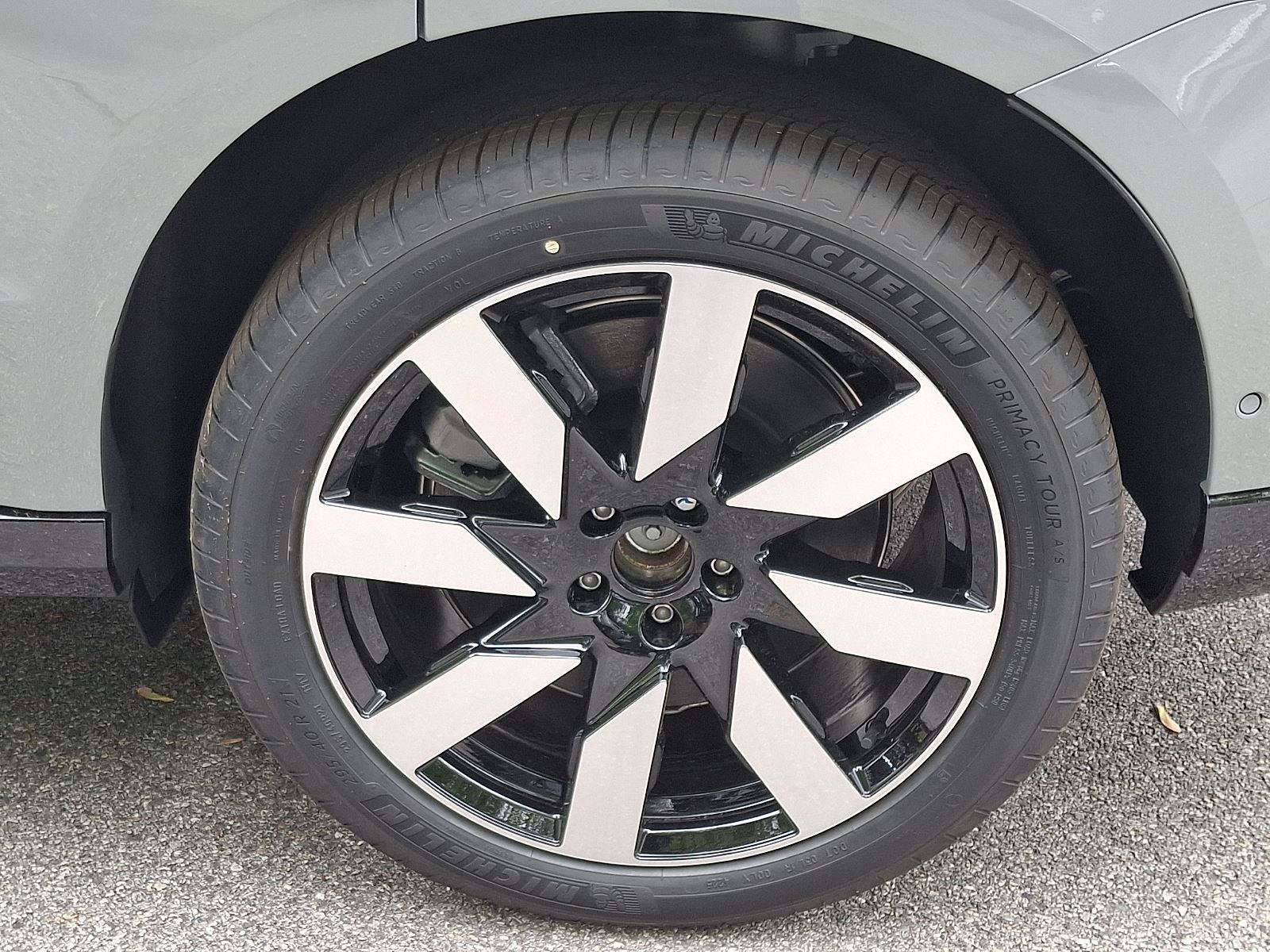 New 2026 Volvo EX90 Plus AWD/4WD image 5