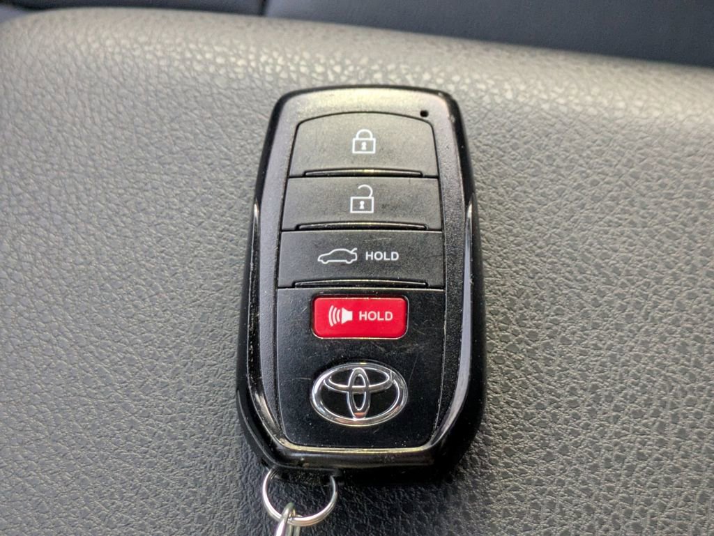 Certified 2025 Toyota Camry SE w/ Convenience Package image 29