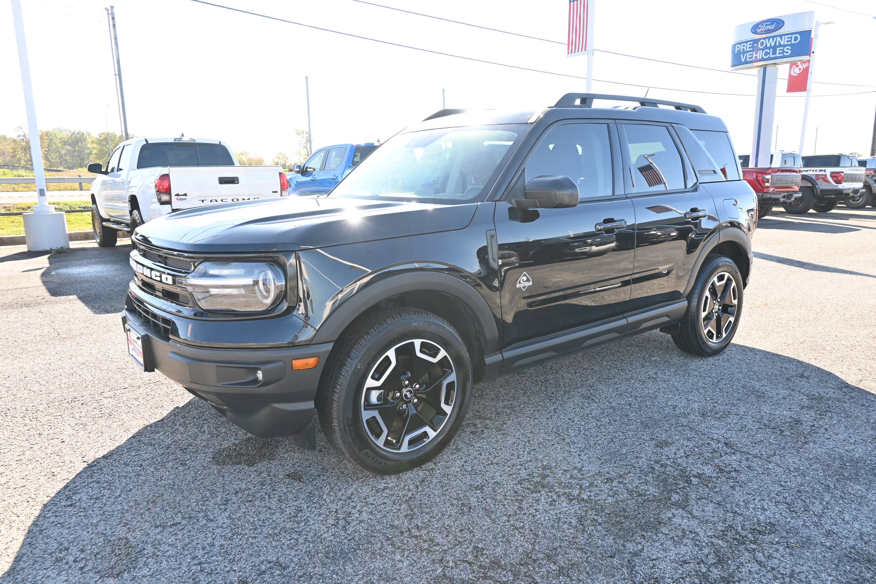 Used 2024 Ford Bronco Sport Outer Banks image 8