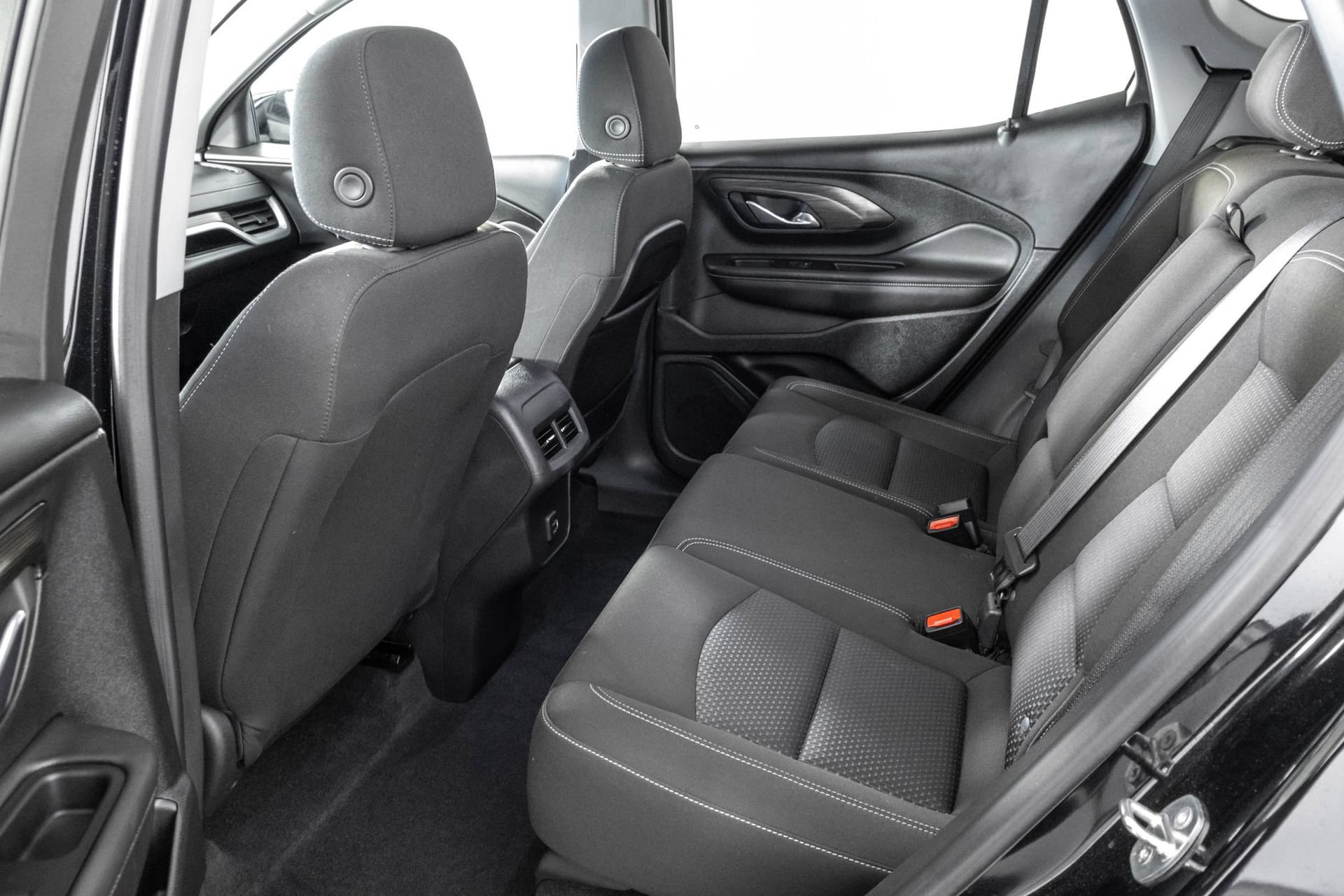 Used 2023 GMC Terrain SLE w/ Driver Convenience Package FWD image 36