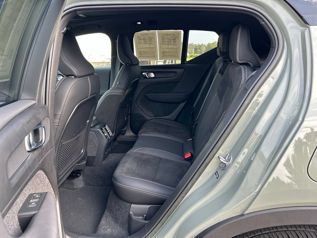 Used 2023 Volvo XC40 Recharge Ultimate AWD/4WD image 49